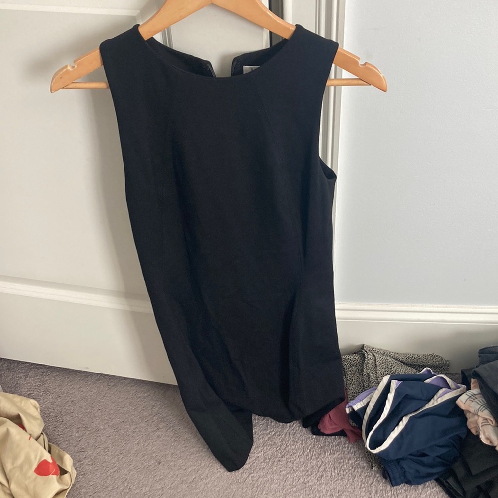 Babaton size 4 dress excellent condition